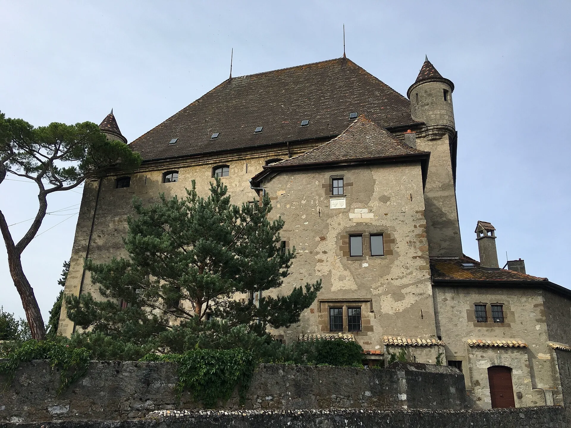 Yvoire; Romont; Bellinzona, Rüeggisberg